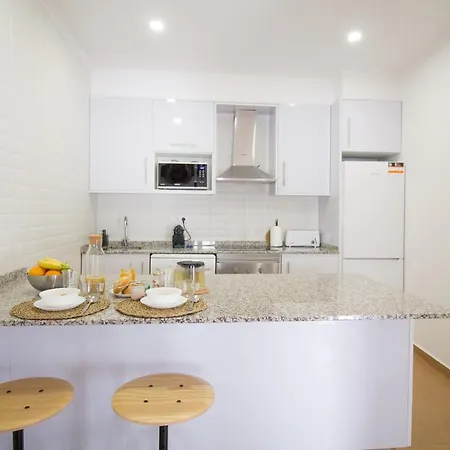 Semesterbostad Comfortable Getaway In Medieval By Lisbeyond