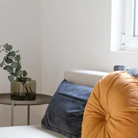 Comfortable Getaway In Medieval By Lisbeyond Prázdninový dům